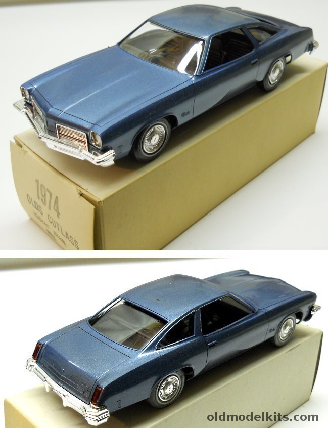 Jo-Han 1/25 1974 Oldsmobile Cutlass 2 Door HT Promo plastic model kit